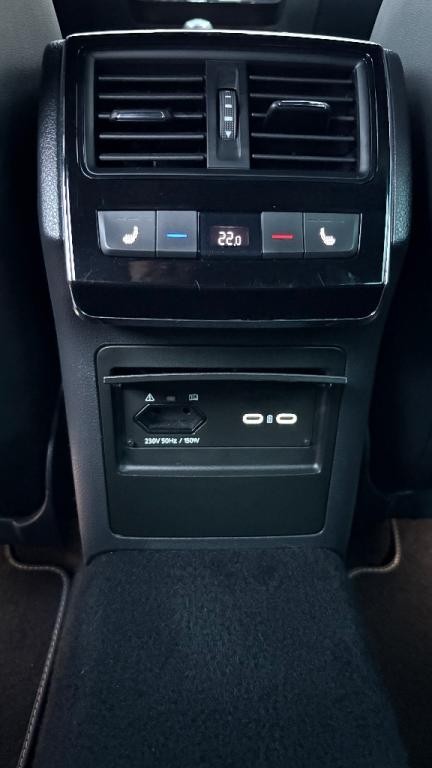 Škoda Superb Combi 2.0 TDI SCR Sportline 4x4 DSG