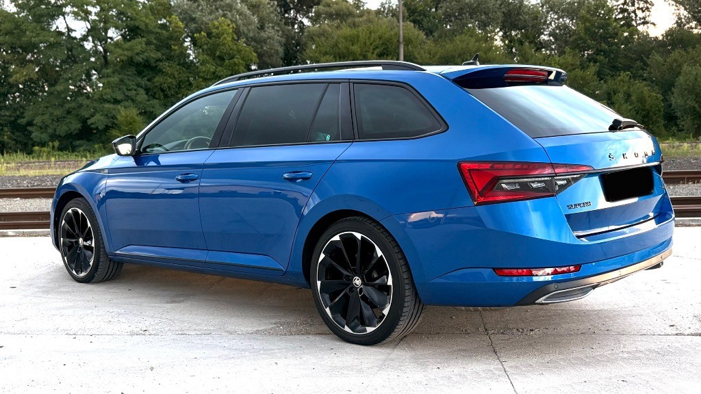 Škoda Superb Combi 2.0 TDI SCR Sportline 4x4 DSG