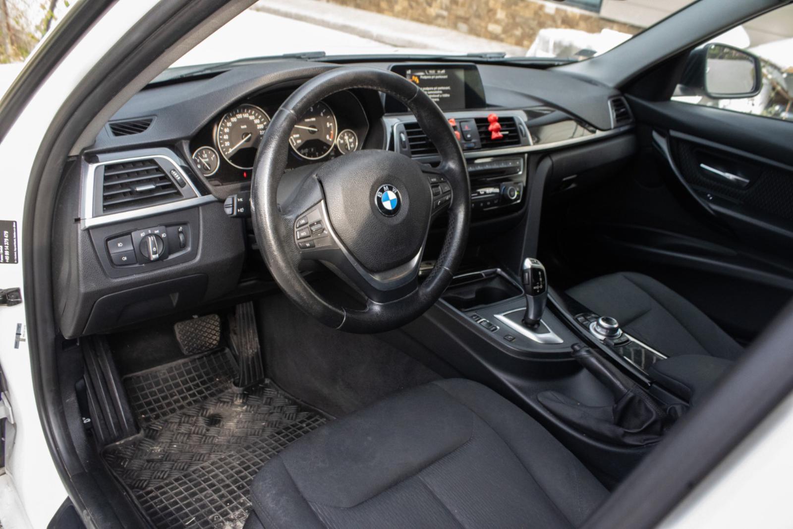 BMW Rad 3 320d Advantage A/T