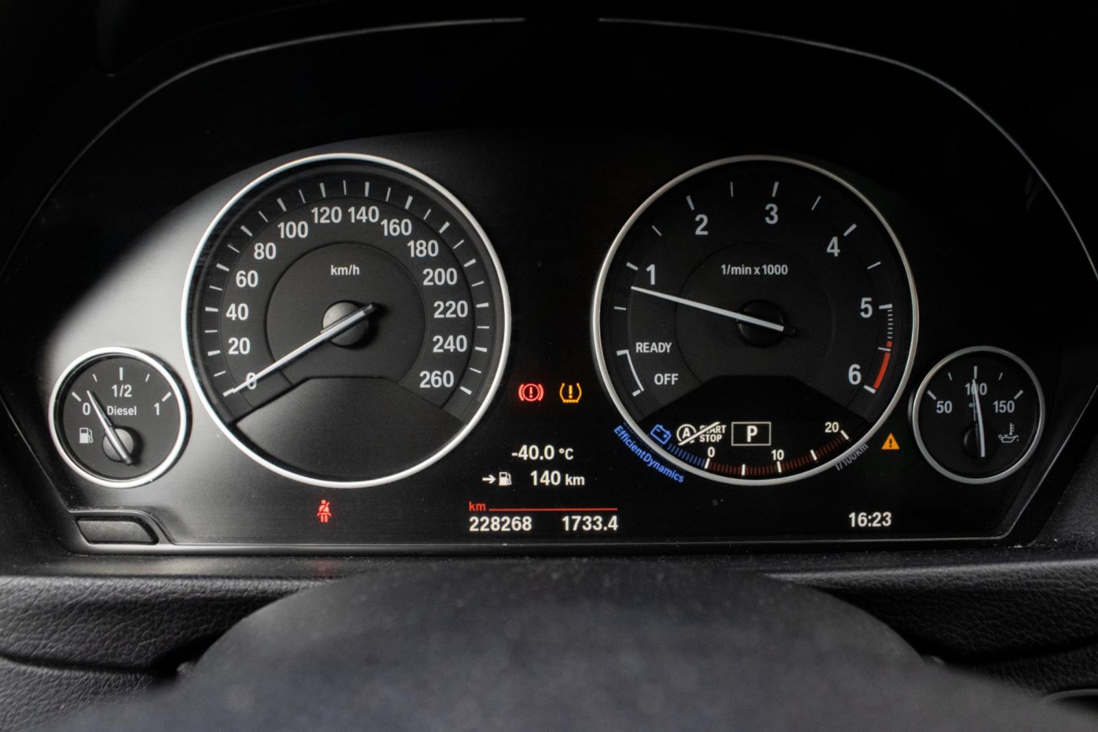 BMW Rad 3 320d Advantage A/T