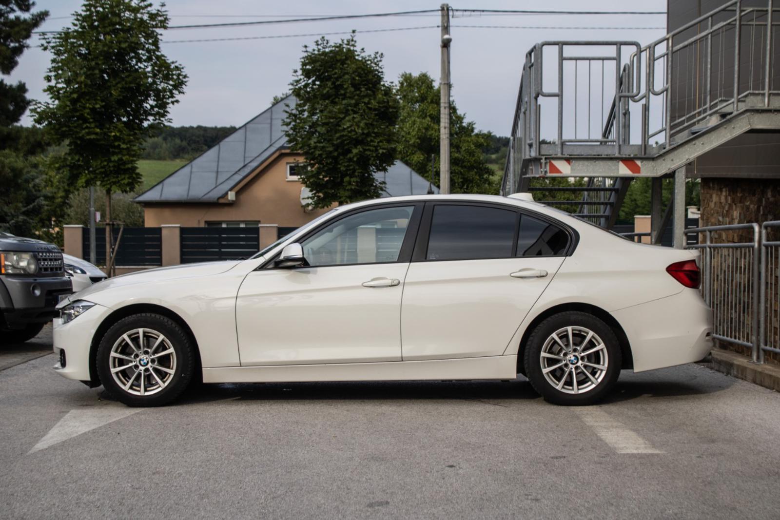 BMW Rad 3 320d Advantage A/T