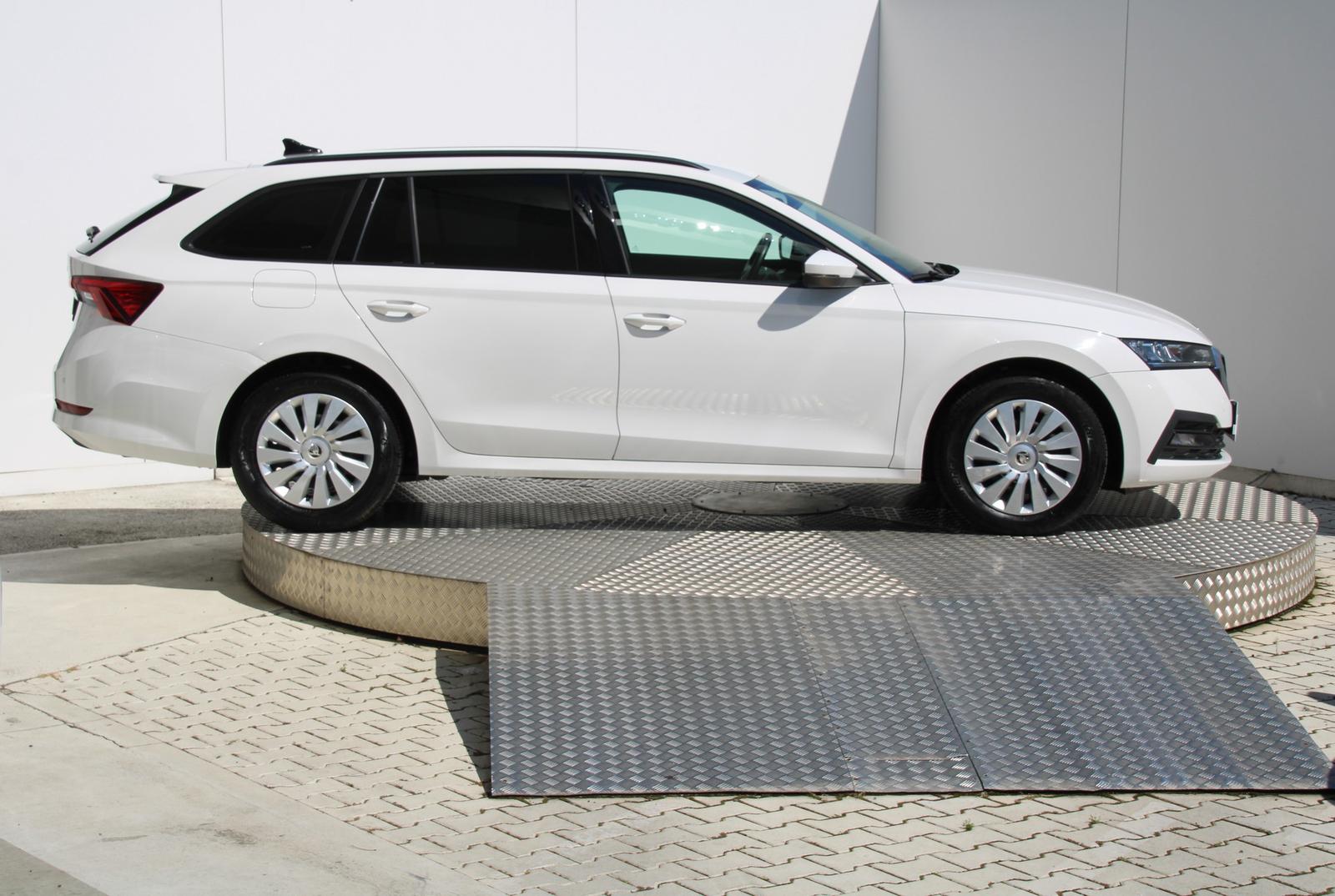 ŠKODA Octavia IV Combi 1,0 TSI 81 kW