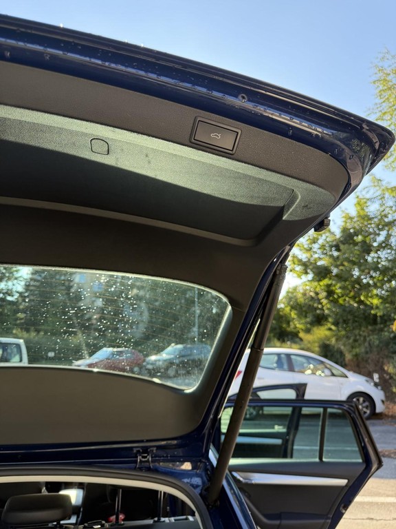 Škoda Octavia Combi 2.0 TDI Elegance/Style DSG