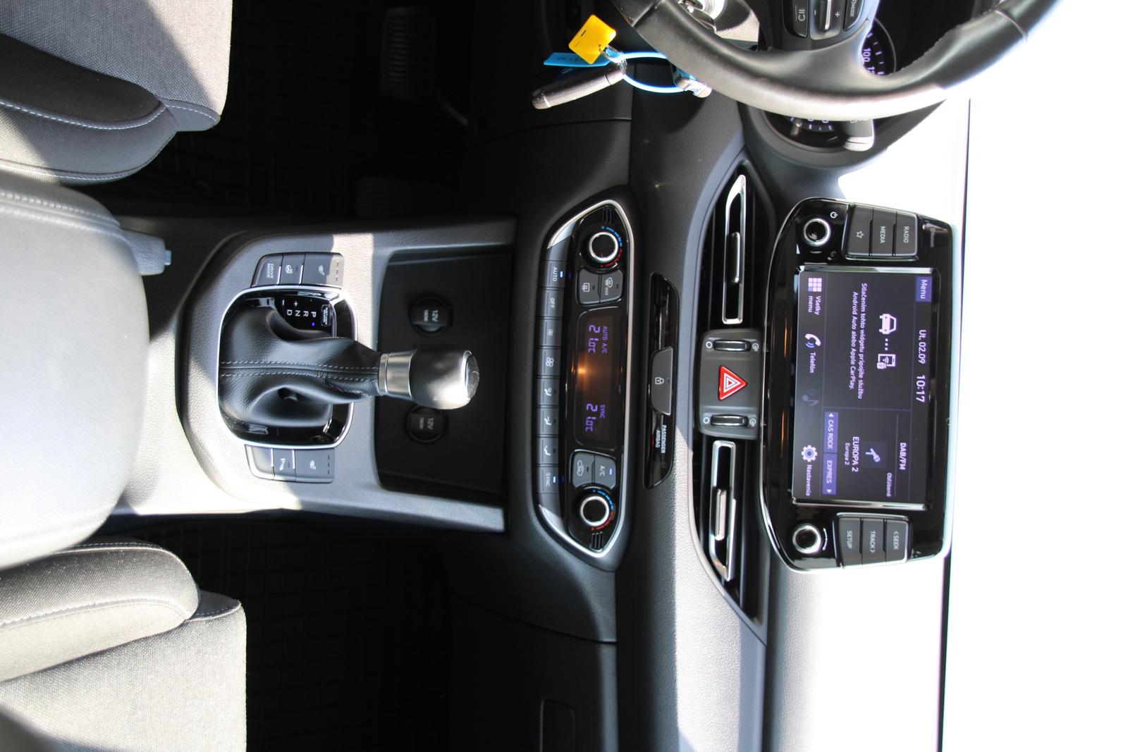 Hyundai i30 CW 1,5 T-GDi MHEV 117,5kW A/T