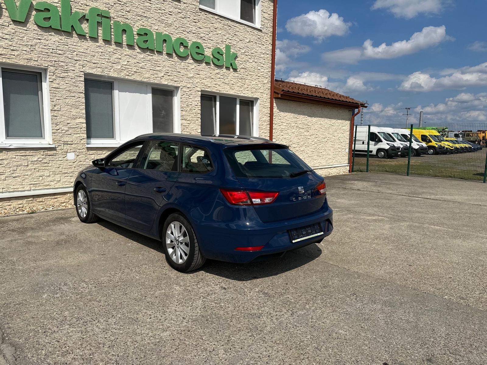 SEAT LEON ST 1,4 TGI CNG BENZÍN COMBI 2018 612