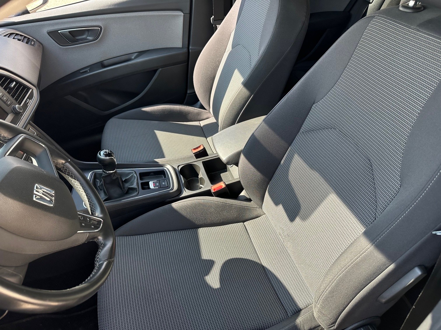 SEAT LEON ST 1,4 TGI CNG BENZÍN COMBI 2018 VIN 294