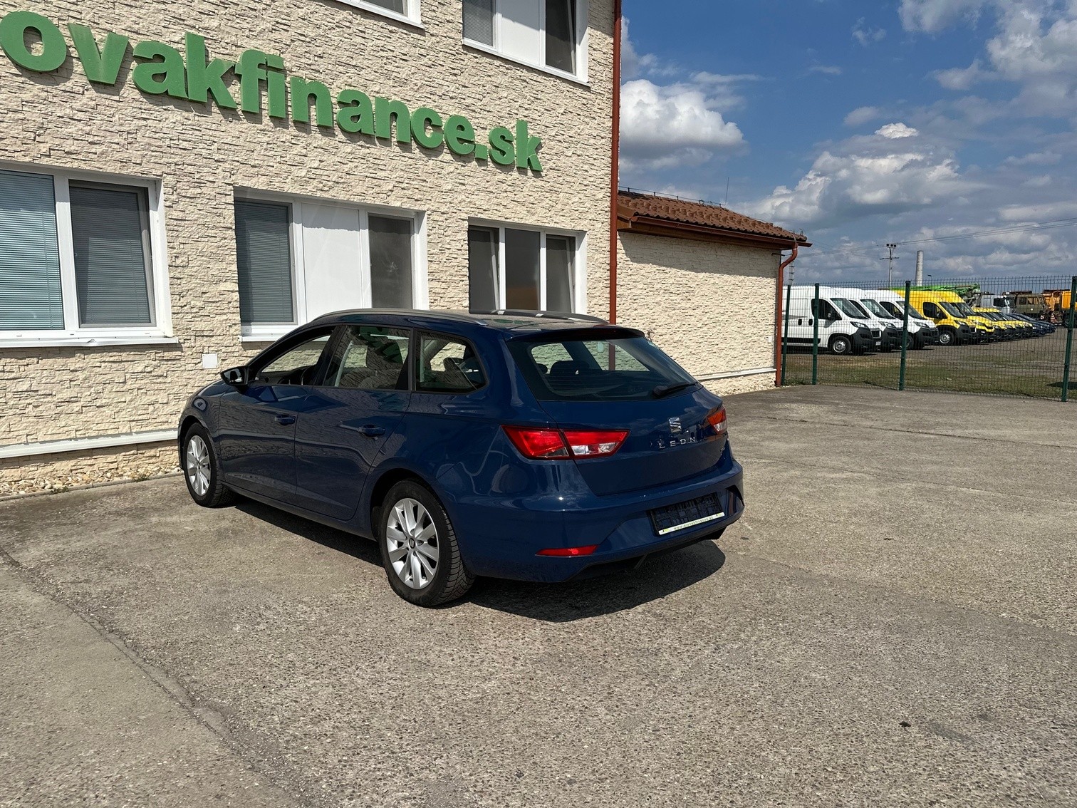 SEAT LEON ST 1,4 TGI CNG BENZÍN COMBI 2018 VIN 378