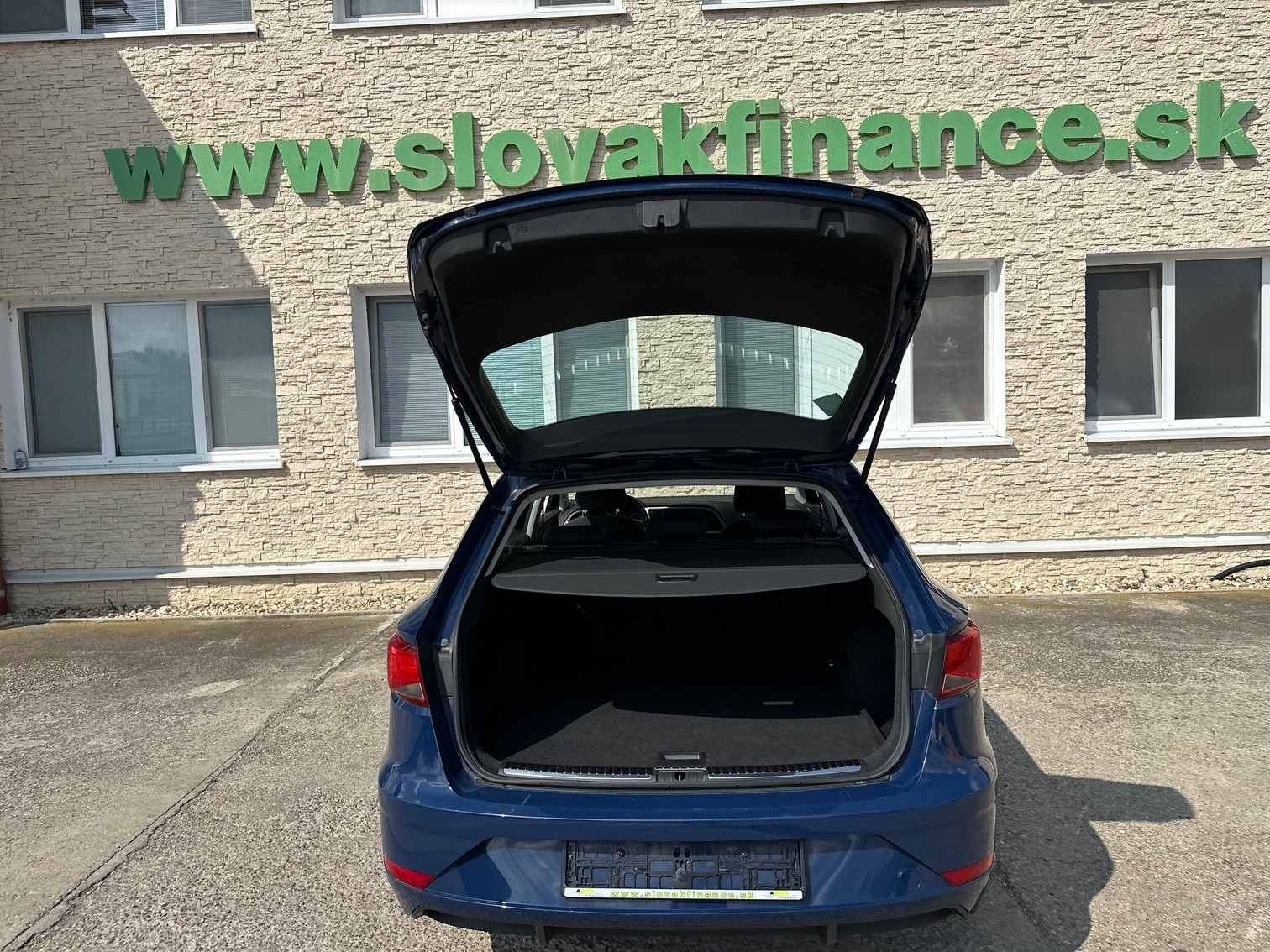 SEAT LEON ST 1,4 TGI CNG BENZÍN COMBI 2018 VIN 378