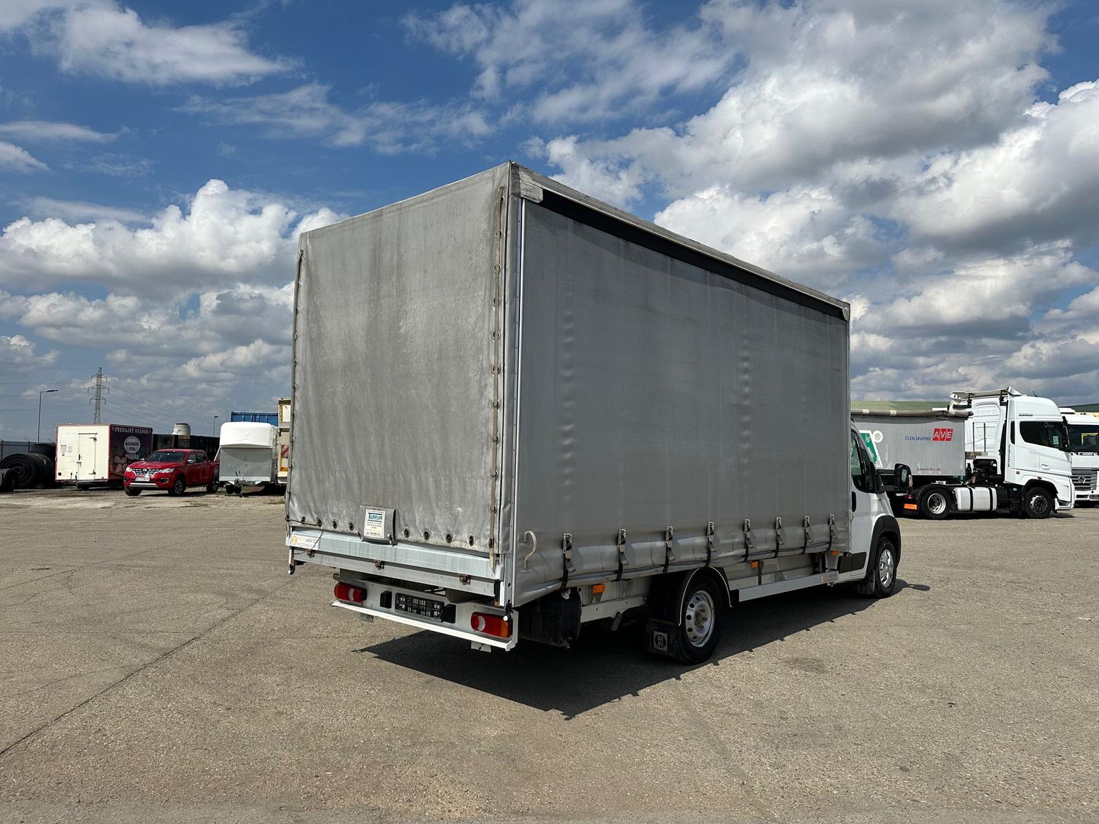 PEUGEOT BOXER 2.0 EURO 6 VALNÍK S PLACHTOU 2019 VIN 702