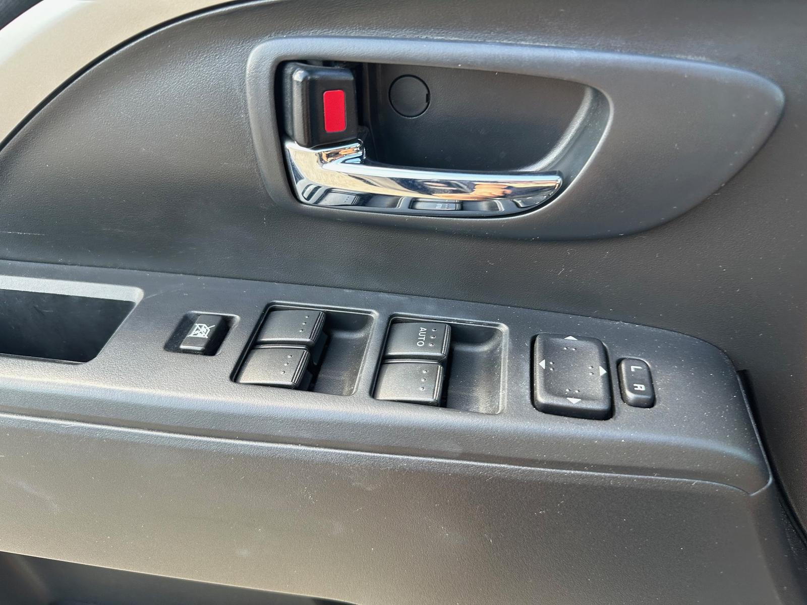 MAZDA 5 2012 MANUÁL 2.0 B VIN 481