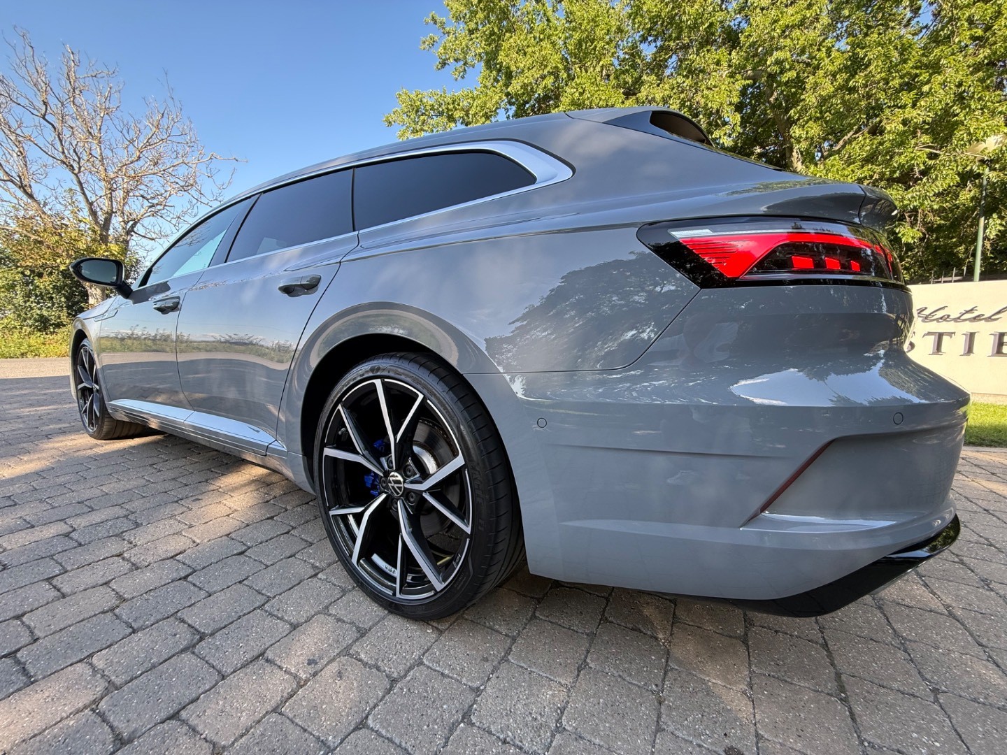 Volkswagen Arteon Shooting Brake SB 2.0 TSI R 4Motion DSG