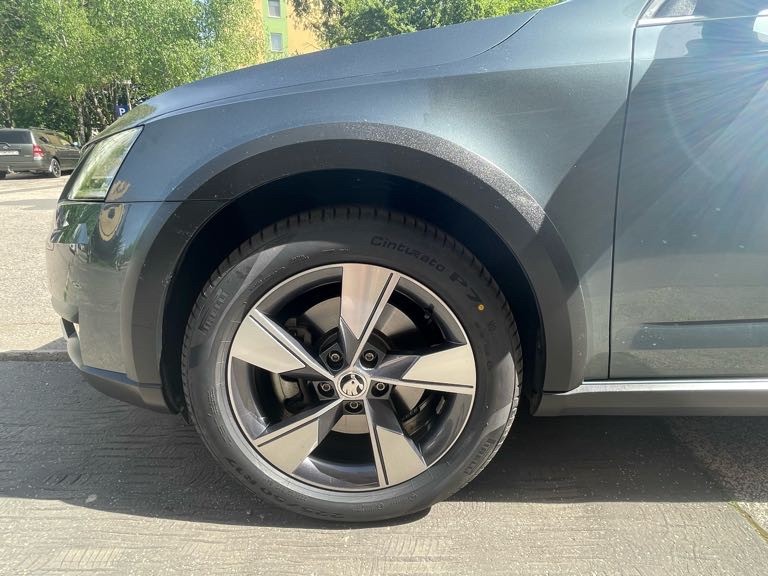 Škoda Octavia Combi 2.0 TDI 184k Scout DSG 4x4