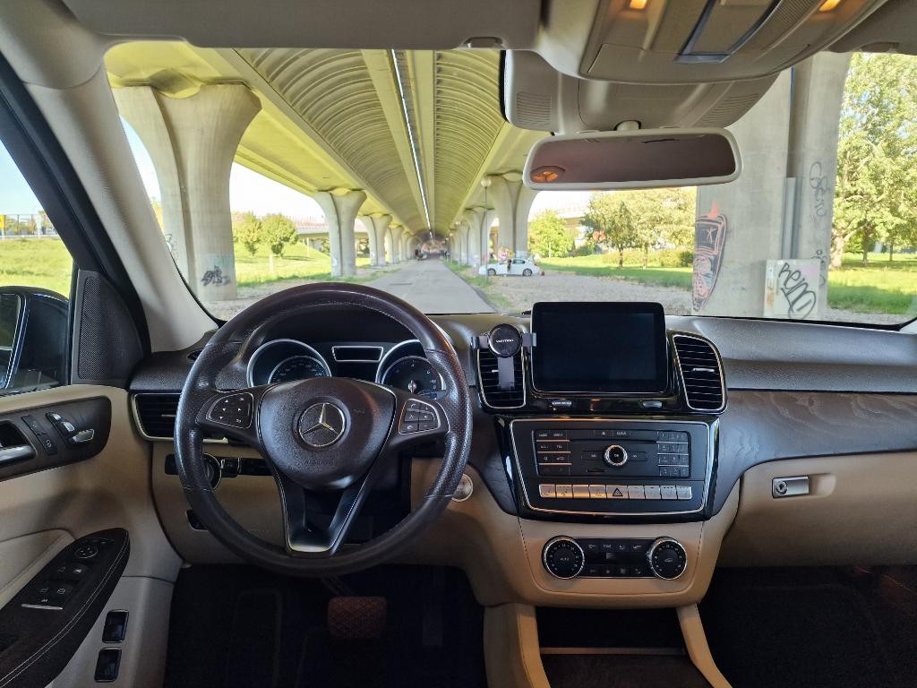 Mercedes GLE SUV MERCEDES GLE SUV 190kw Automat