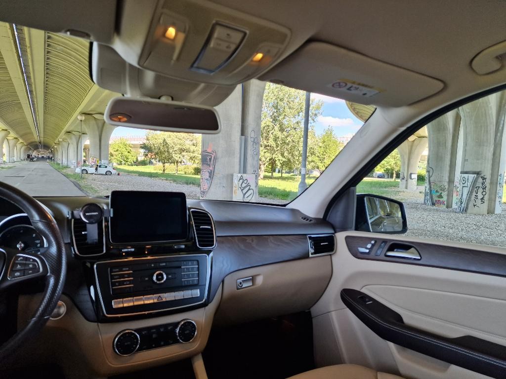 Mercedes GLE SUV MERCEDES GLE SUV 190kw Automat