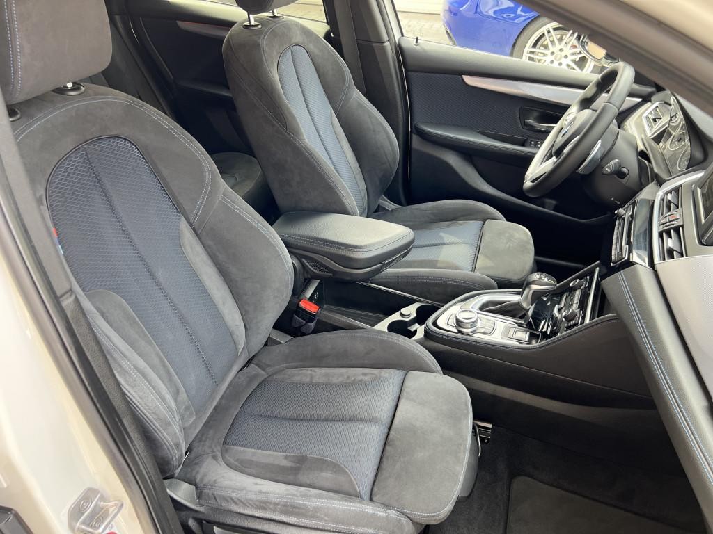 BMW rad 2 Active Tourer 218d M Sport A/T