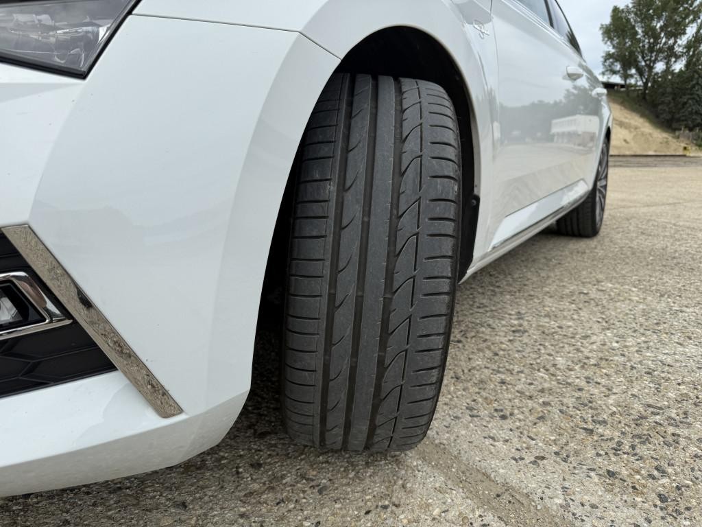 Škoda Superb 2.0 TSI L&K DSG Plná záruka do 2027