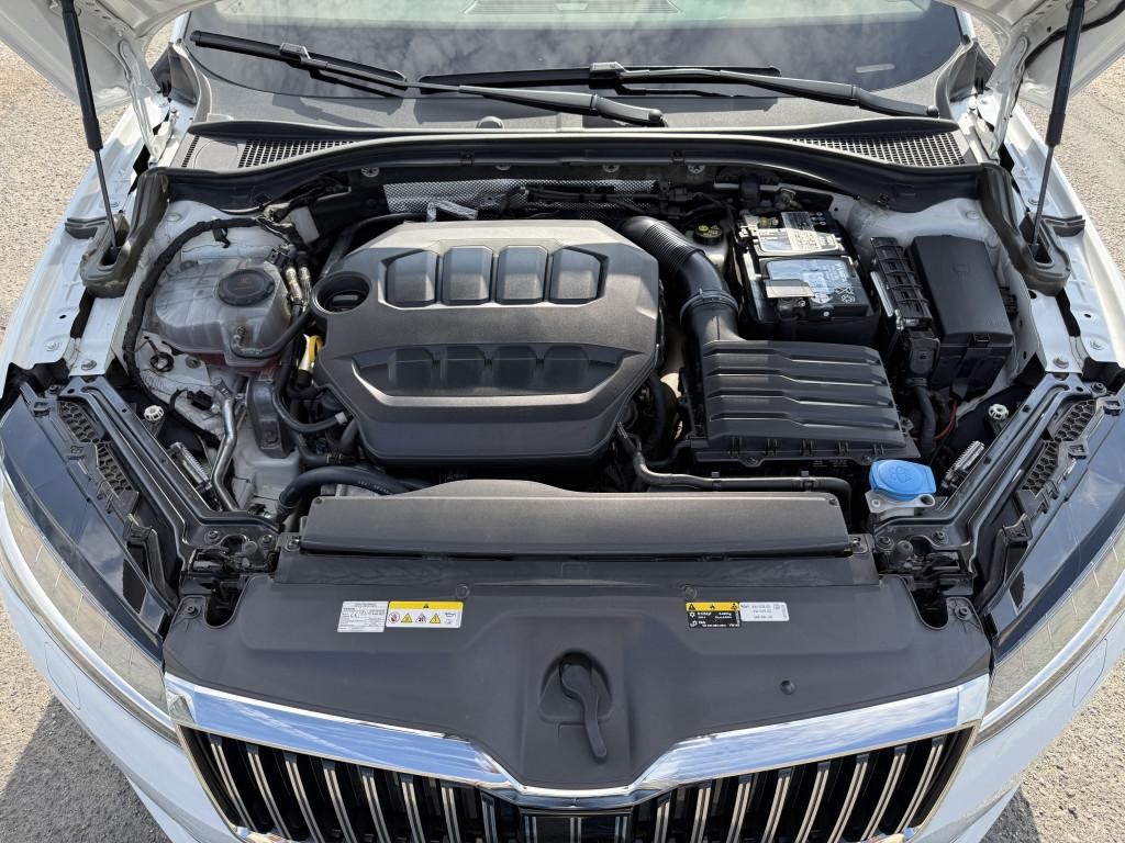 Škoda Superb 2.0 TSI L&K DSG Plná záruka do 2027