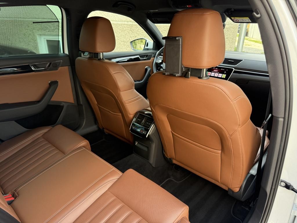 Škoda Superb 2.0 TSI L&K DSG Plná záruka do 2027