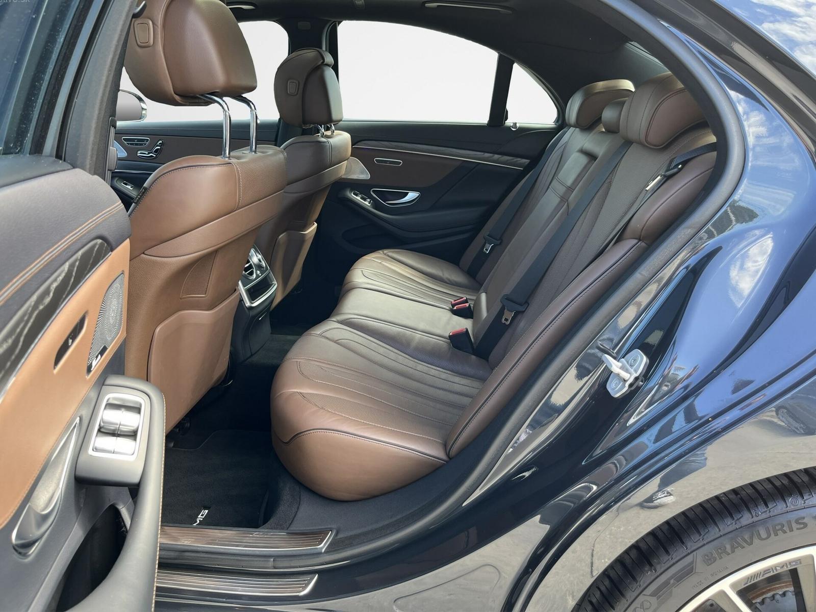 MERCEDES-BENZ S 400 d 4MATIC sedan