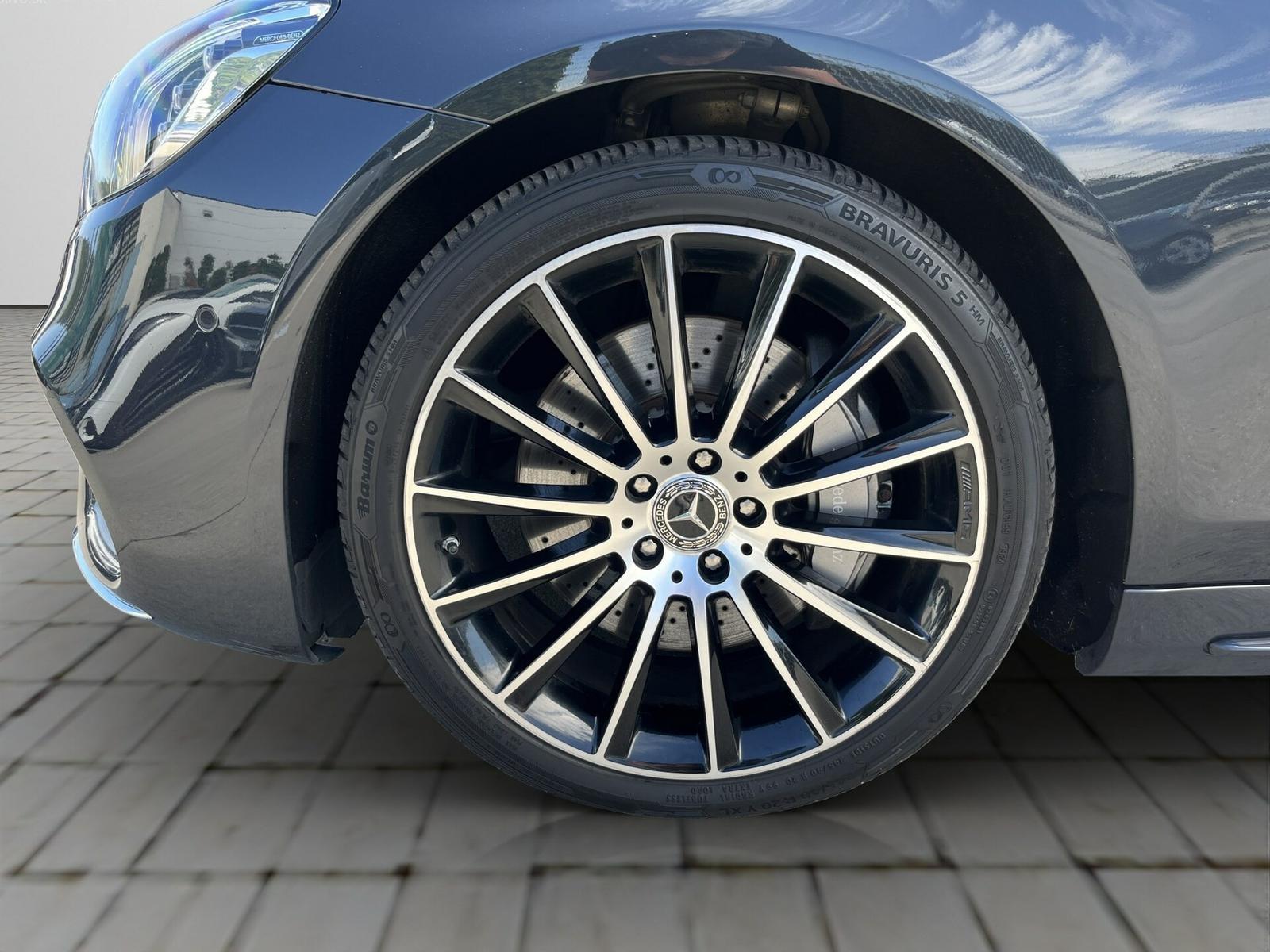 MERCEDES-BENZ S 400 d 4MATIC sedan