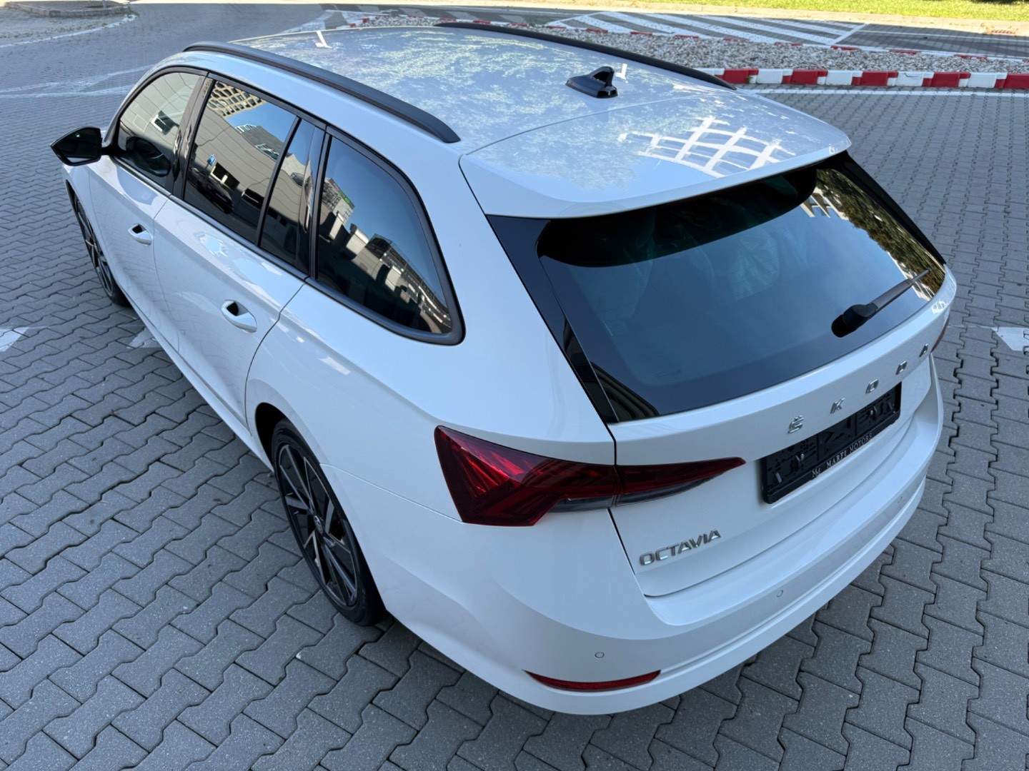 Škoda Octavia Combi 2.0 TDI SCR Sportline DSG