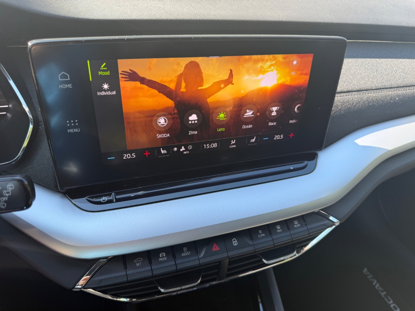 Škoda Octavia Combi 2.0 TDI SCR Sportline DSG