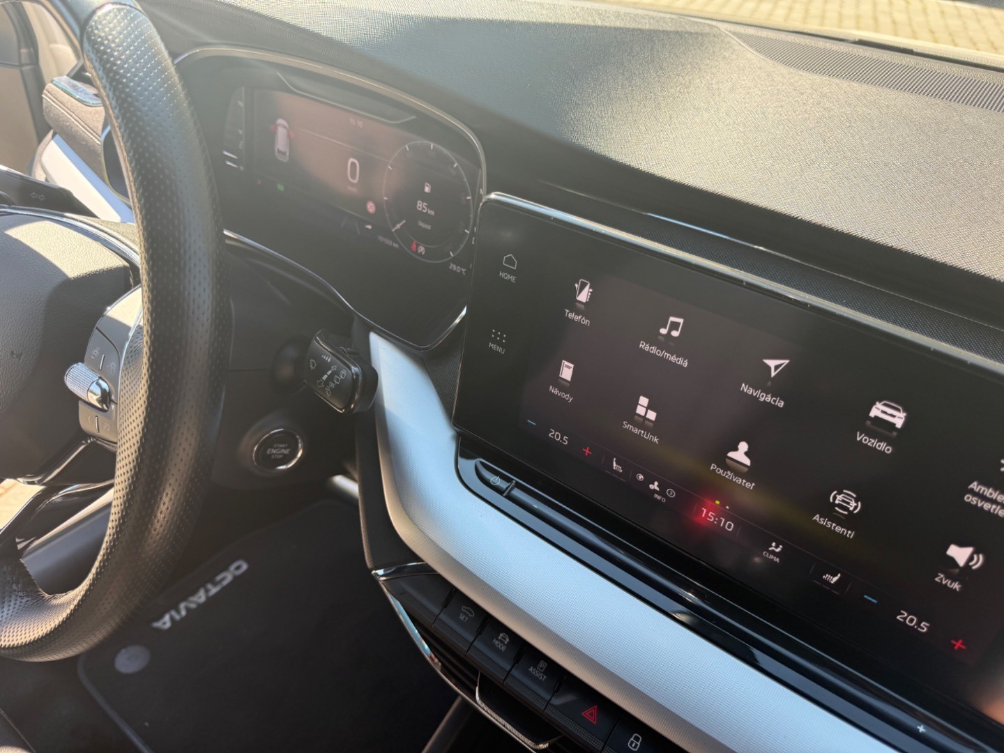 Škoda Octavia Combi 2.0 TDI SCR Sportline DSG