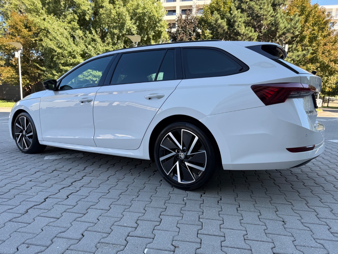 Škoda Octavia Combi 2.0 TDI SCR Sportline DSG