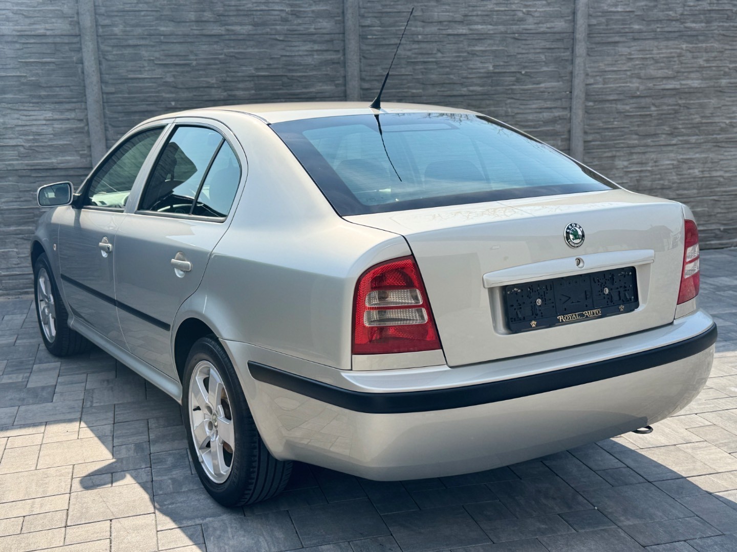Škoda Octavia 1.9 TDI Elegance A/T