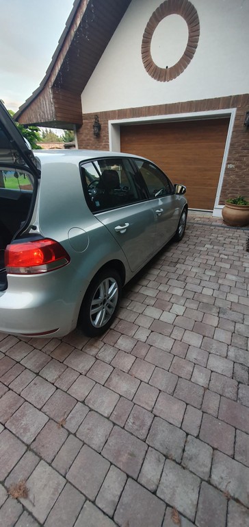 Volkswagen Golf Variant 1.6 TDI BlueMotion Comfortline DSG