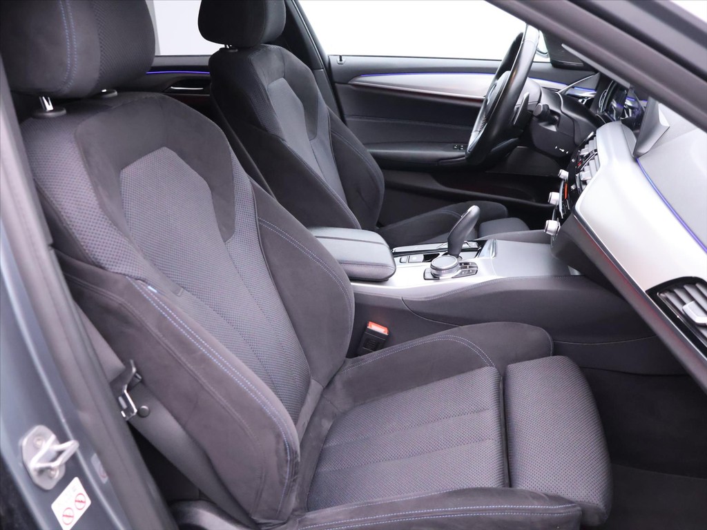 BMW rad 5 Touring 520d xDrive M-Sport