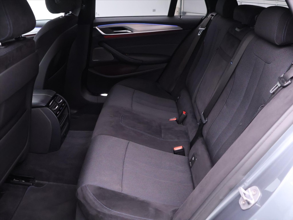 BMW rad 5 Touring 520d xDrive M-Sport