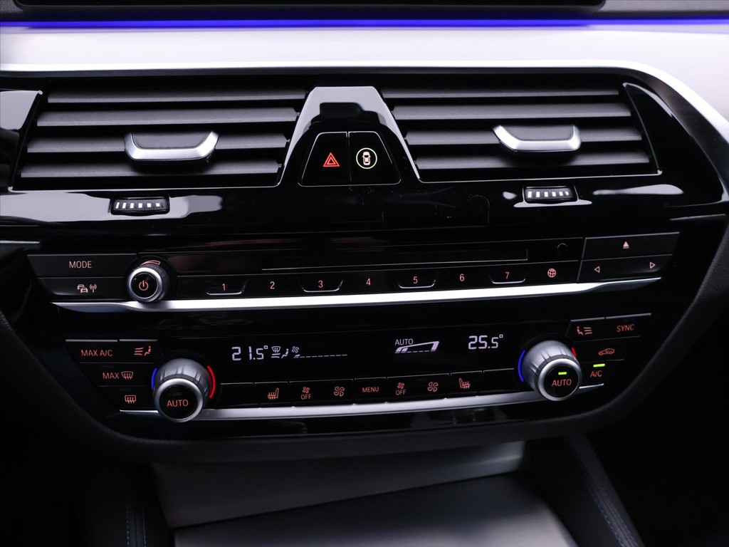 BMW rad 5 Touring 520d xDrive M-Sport
