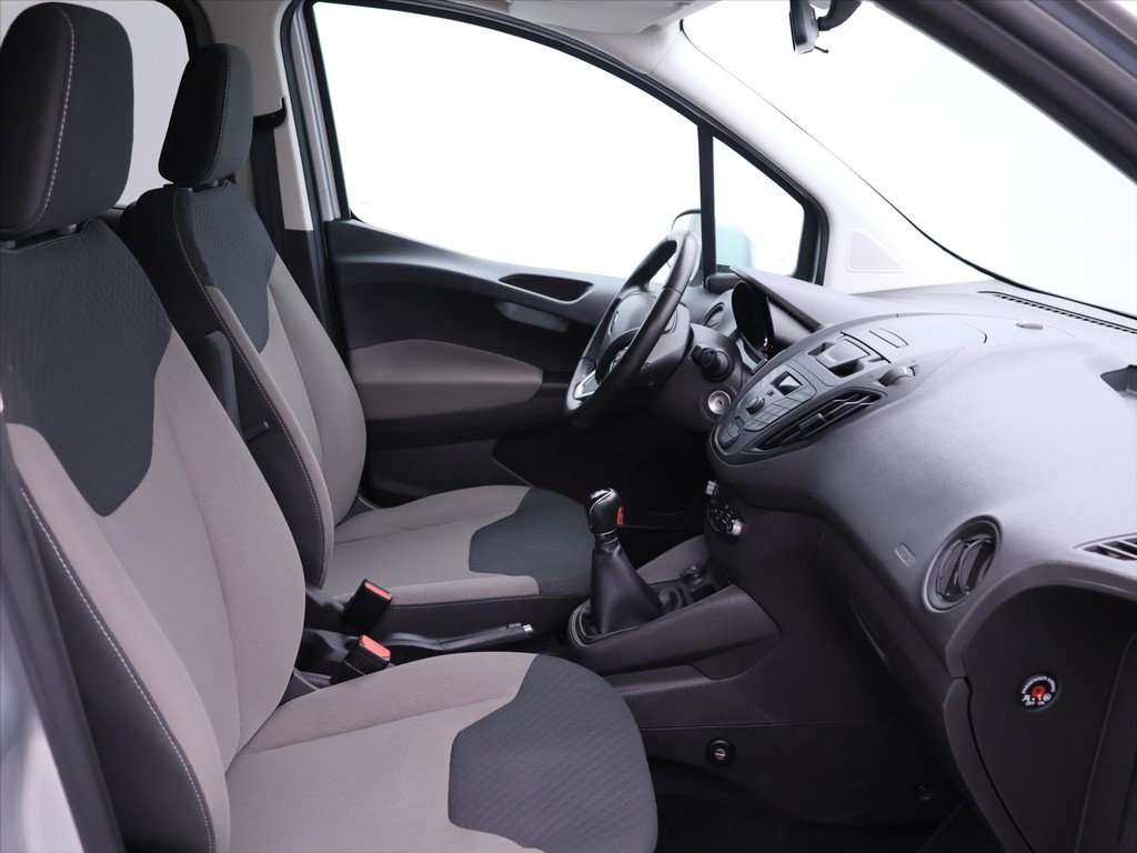 Ford Tourneo Courier 1.0 i