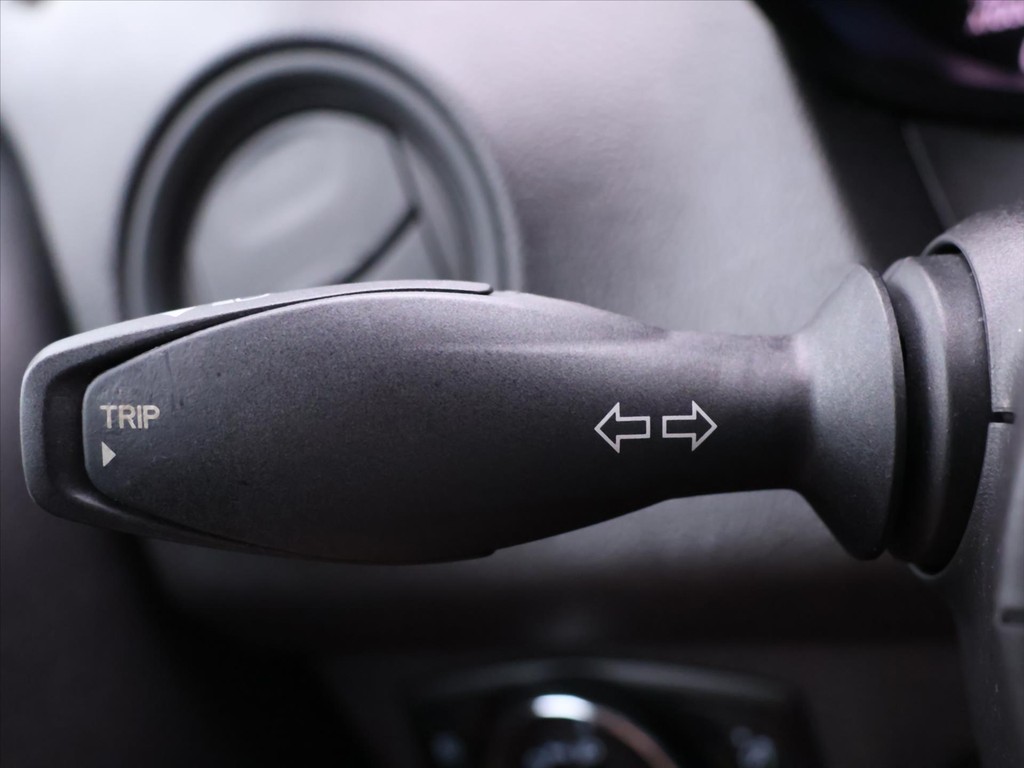 Ford Tourneo Courier 1.0 i