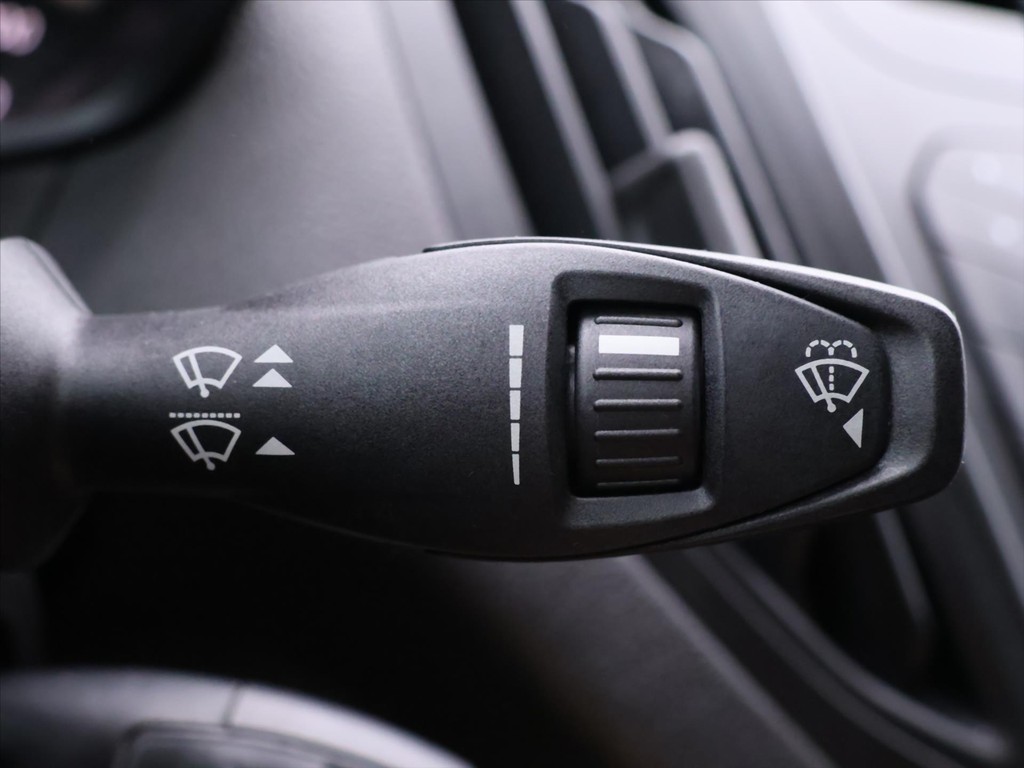 Ford Tourneo Courier 1.0 i