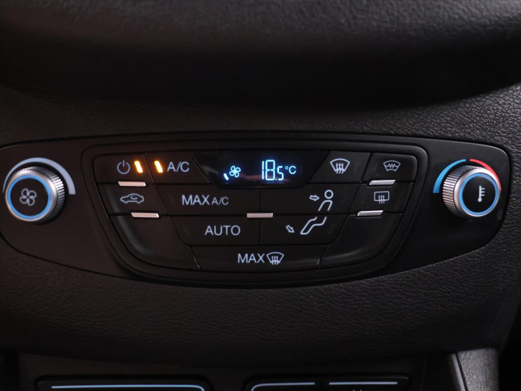 Ford Tourneo Courier 1.0 i