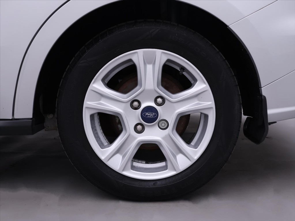 Ford Tourneo Courier 1.0 i