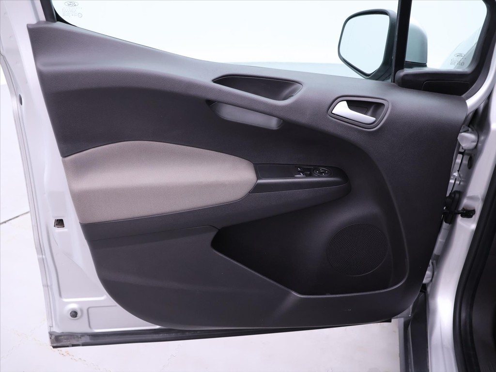 Ford Tourneo Courier 1.0 i