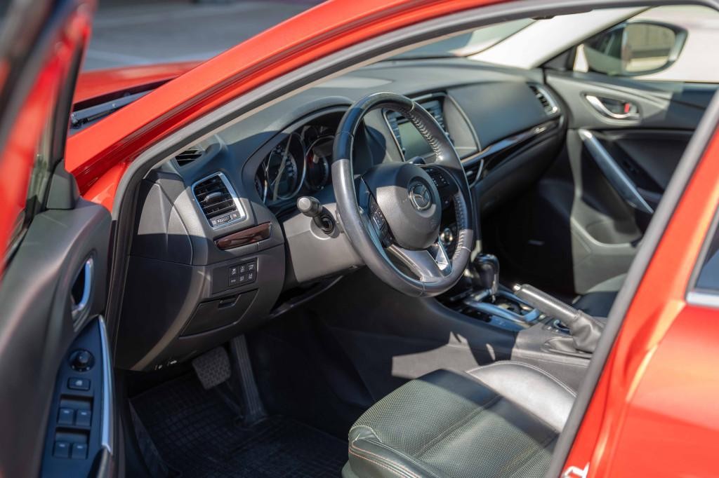Mazda 6 Wagon 2.2 Skyactiv-D Revolution A/T