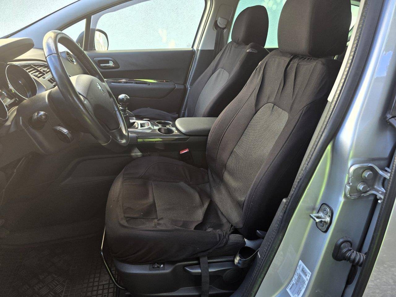 Peugeot 3008 1.6L HDi FAP Active