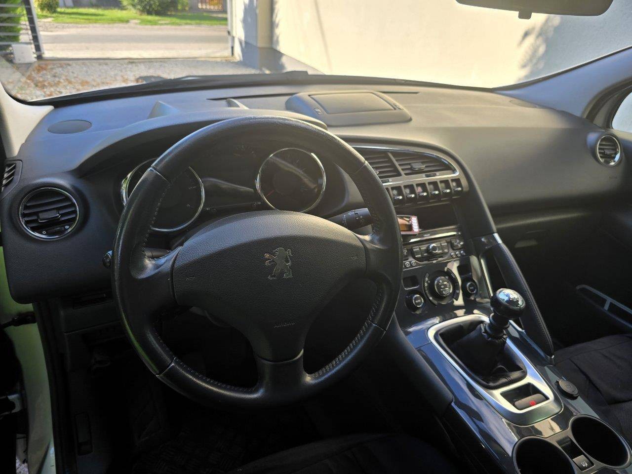 Peugeot 3008 1.6L HDi FAP Active
