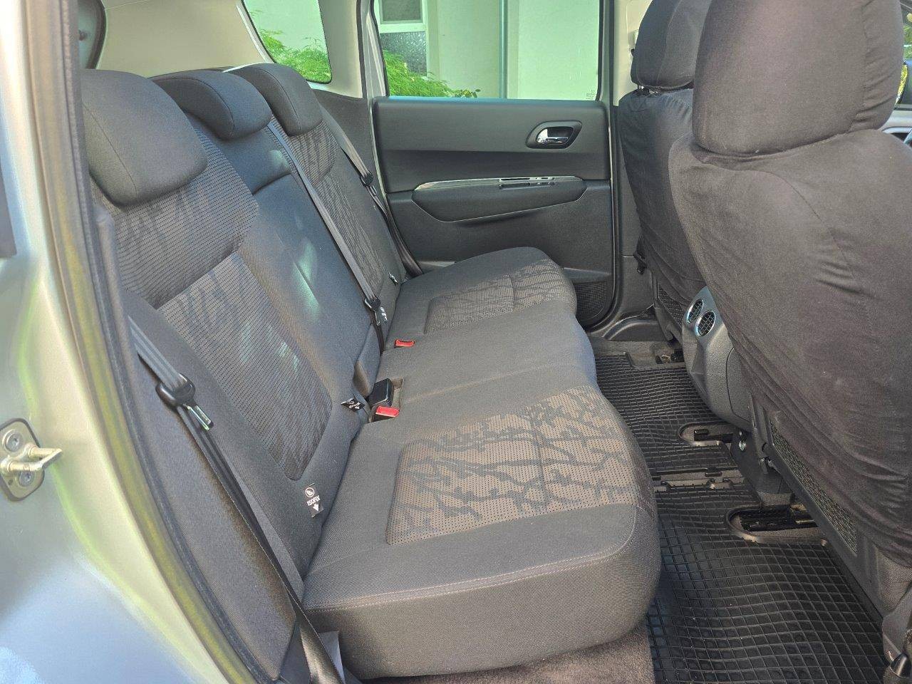 Peugeot 3008 1.6L HDi FAP Active