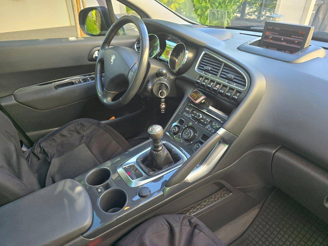 Peugeot 3008 1.6L HDi FAP Active