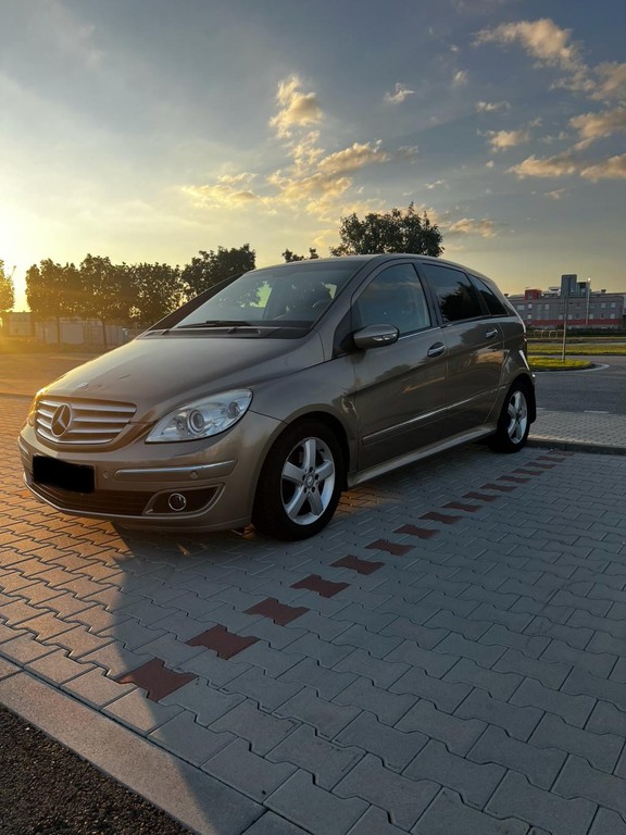 Mercedes B trieda B200 CDI. Mpv 103kw Automat