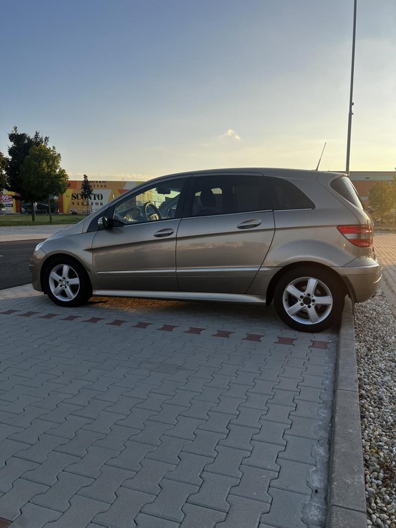 Mercedes B trieda B200 CDI. Mpv 103kw Automat