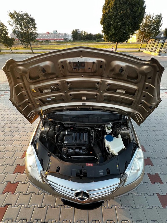 Mercedes B trieda B200 CDI. Mpv 103kw Automat