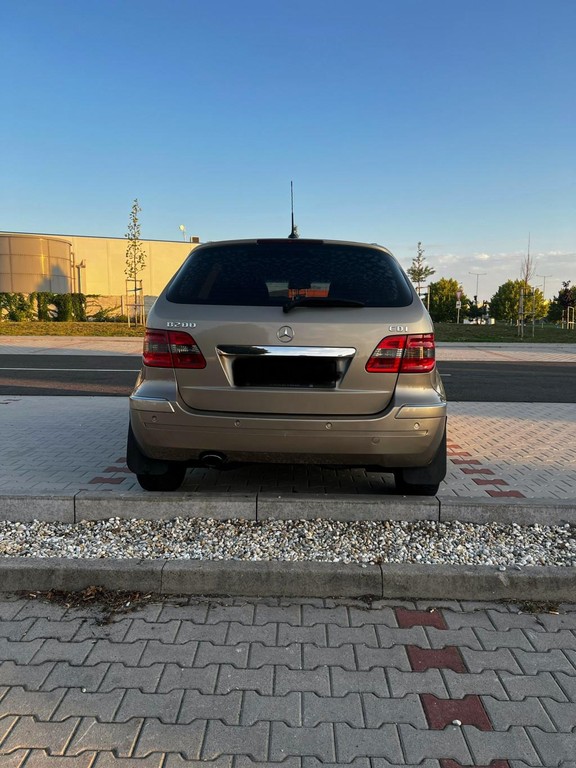 Mercedes B trieda B200 CDI. Mpv 103kw Automat