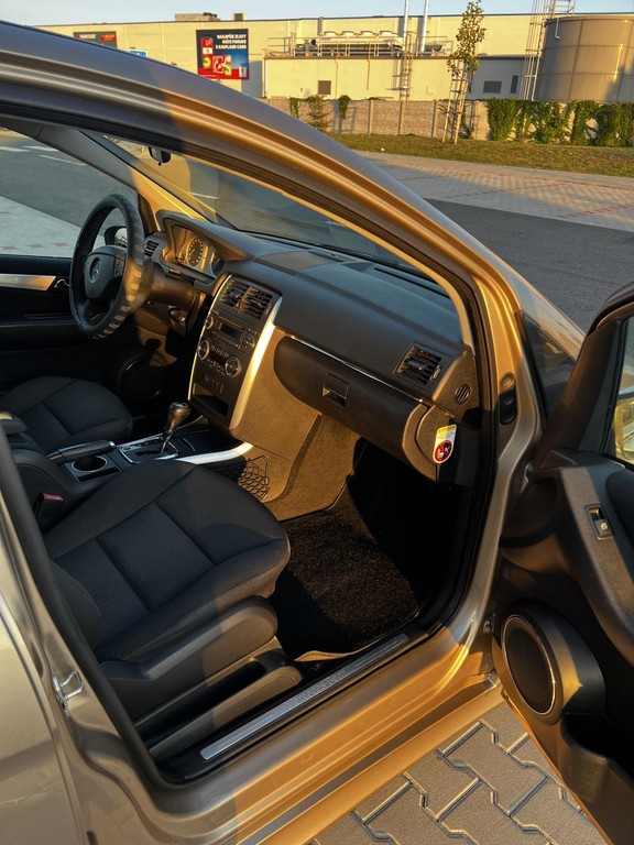 Mercedes B trieda B200 CDI. Mpv 103kw Automat