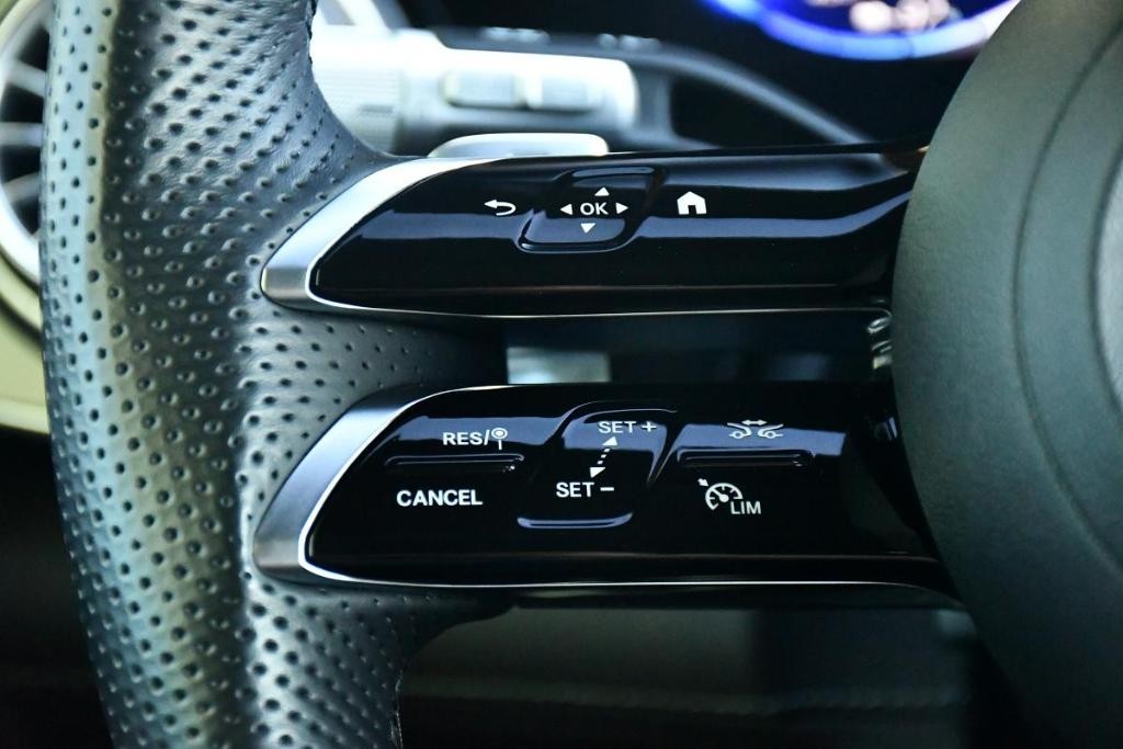 Mercedes EQS SUV SUV 265kw Automat
